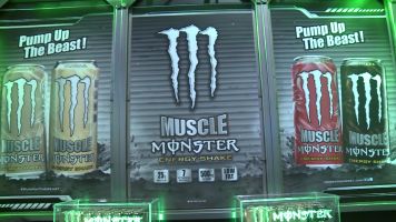 monster-nacs-muscle-new-strawberry-flavour-2013s